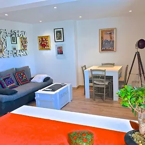 https://appartement-vieil-antibes.fr-provencehotel.com